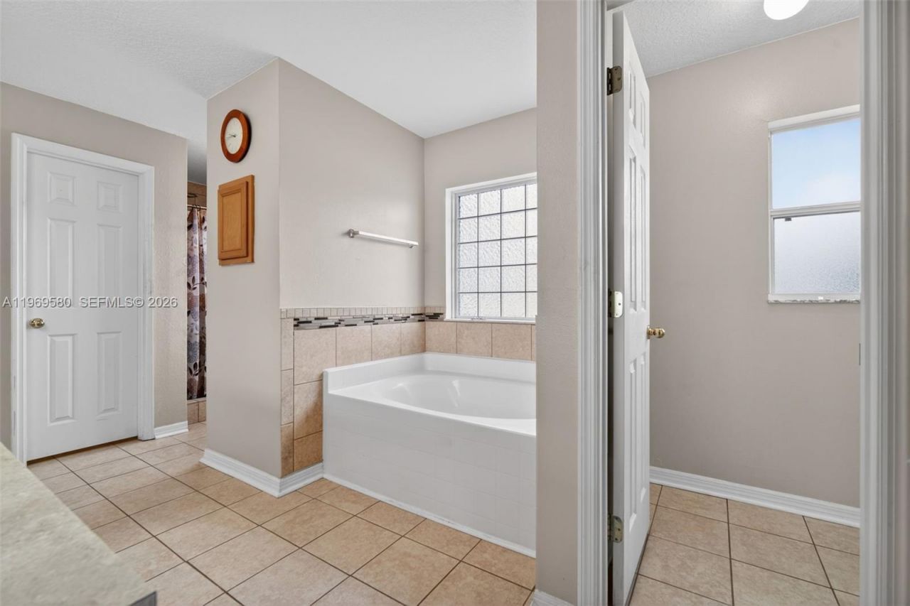 6762 NW Daffodil Ln, Port Saint Lucie, FL 34983 Photo