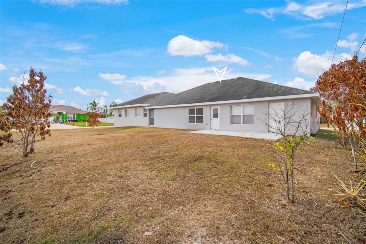 6762 NW Daffodil Ln , Port Saint Lucie, FL 34983 Photo