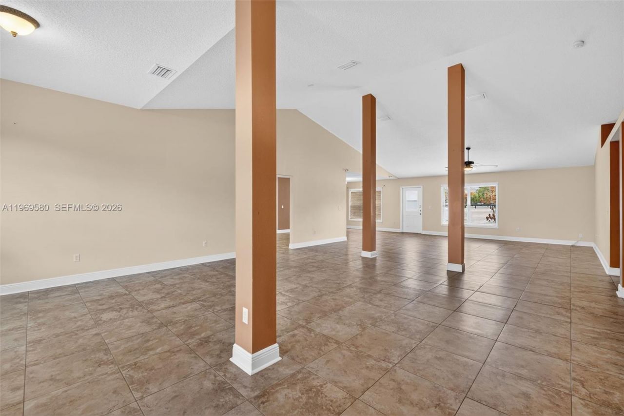 6762 NW Daffodil Ln, Port Saint Lucie, FL 34983 Photo