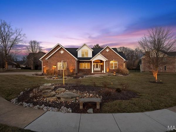 504 Overbrook Circle, O'Fallon, IL 62269