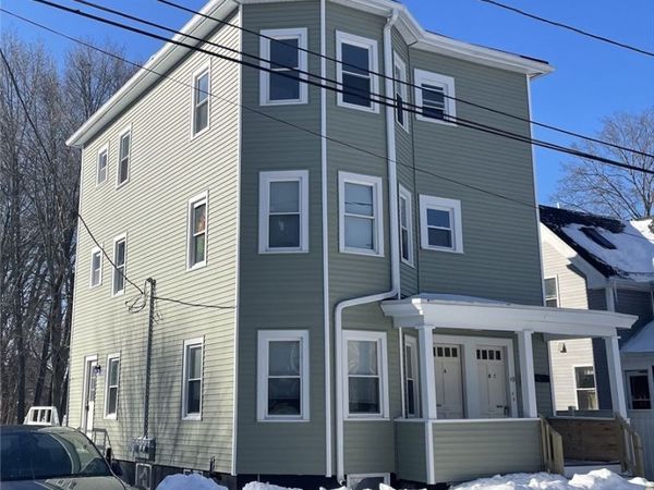 49 Carpenter St, Unit 1, Attleboro, MA 02703