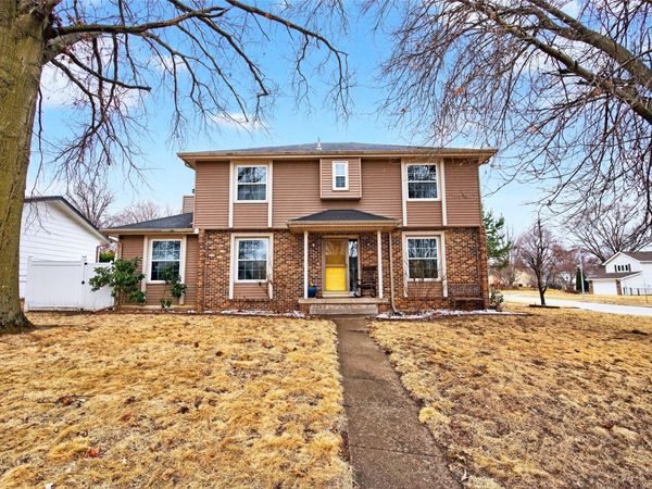 3800 SE 25th Court, Des Moines, IA 50320