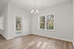 1001 Oakley St. photo 4