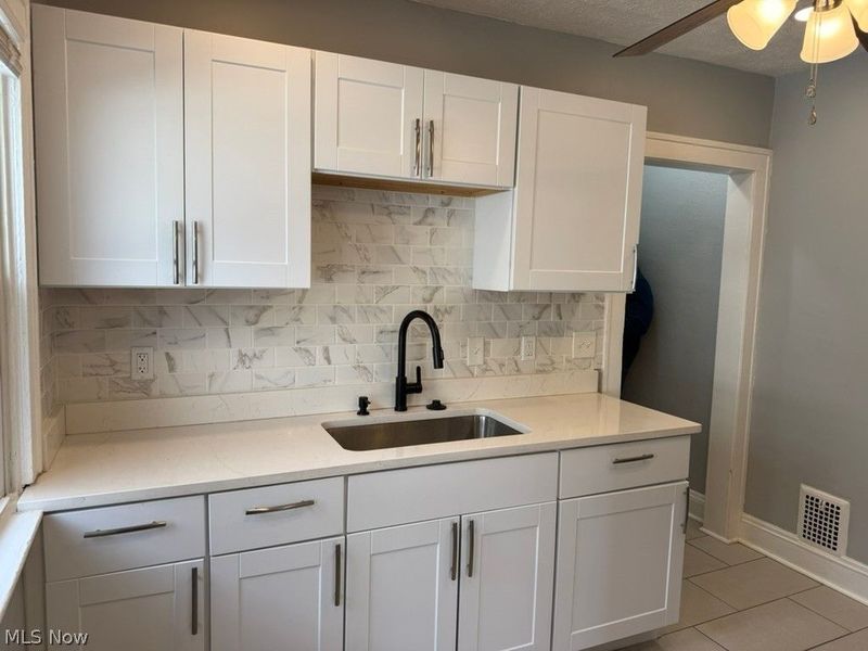 3231 W 121st Street, Cleveland, OH 44111 Photo 9