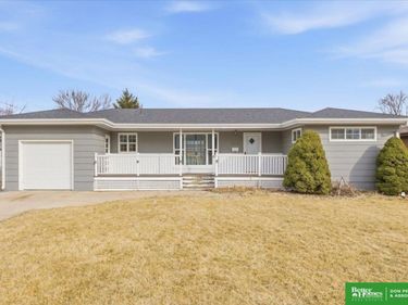 2030 E 2nd Street, Fremont, NE 68025