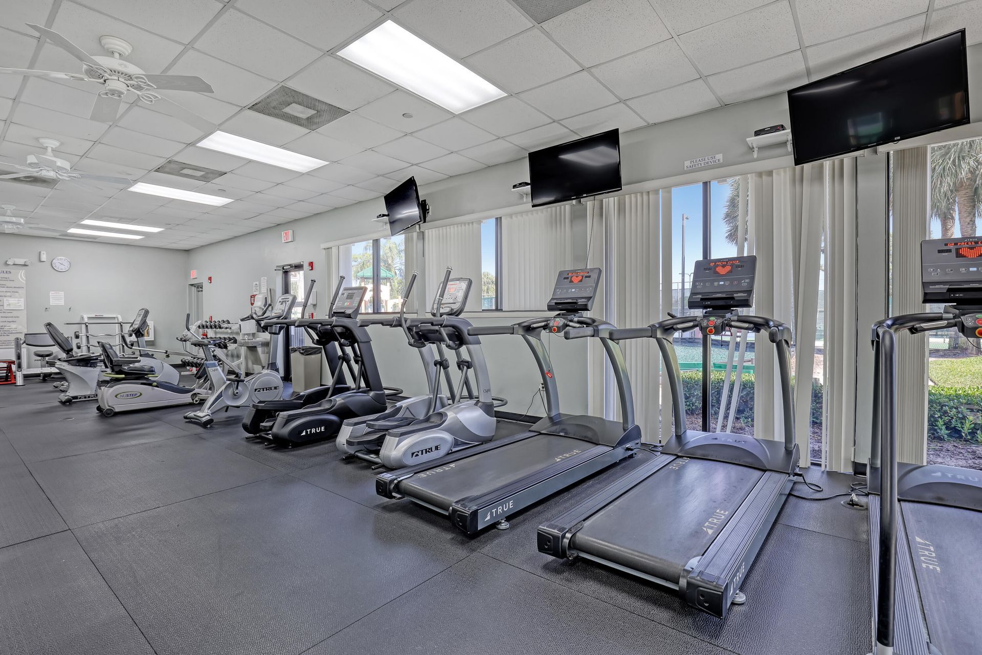 357 Hammocks Trail, Greenacres, FL 33413 Photo