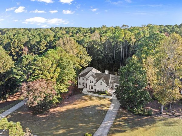 370 Woodcreek Lane, Fayetteville, GA 30215