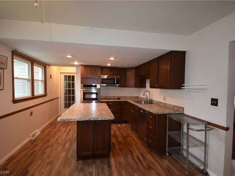 888 Edenridge Drive, Boardman, OH 44512 Photo 11