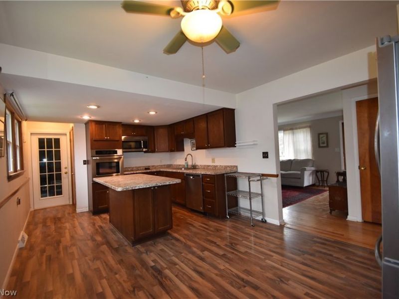 888 Edenridge Drive, Boardman, OH 44512 Photo 9