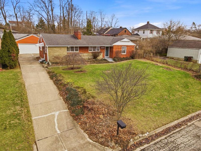 7 Glenmore Drive, Middletown, OH 45042 Photo 2