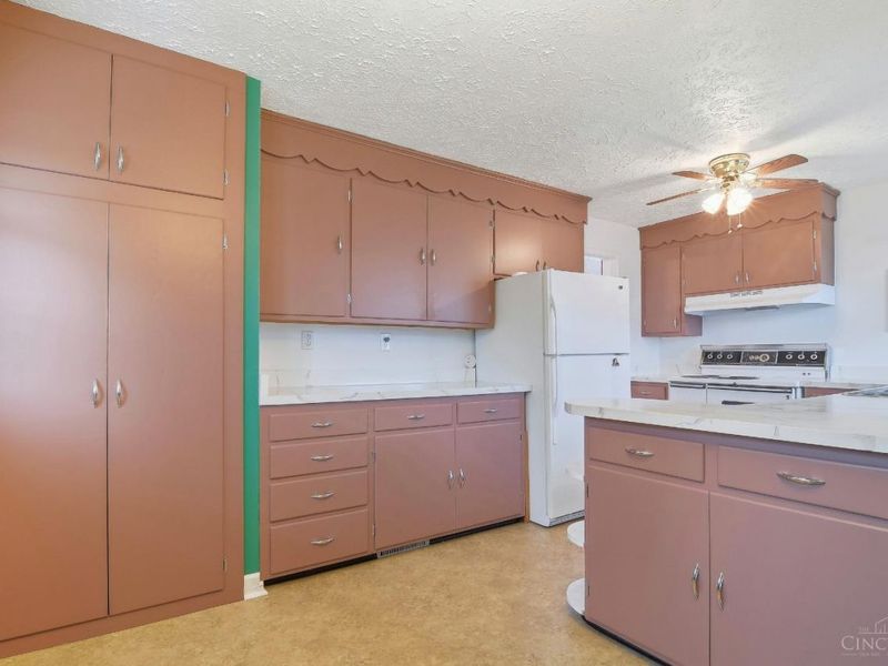 7 Glenmore Drive, Middletown, OH 45042 Photo 9