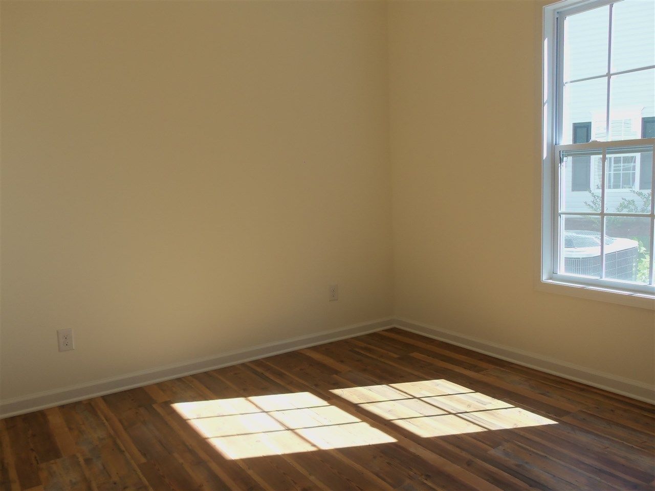 500 Aft Ct  Photo 23