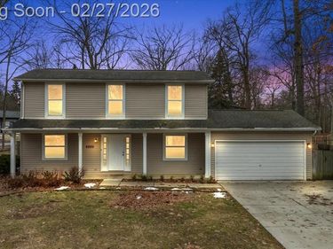 6885 Aeroview Street, West Bloomfield Twp, MI 48324
