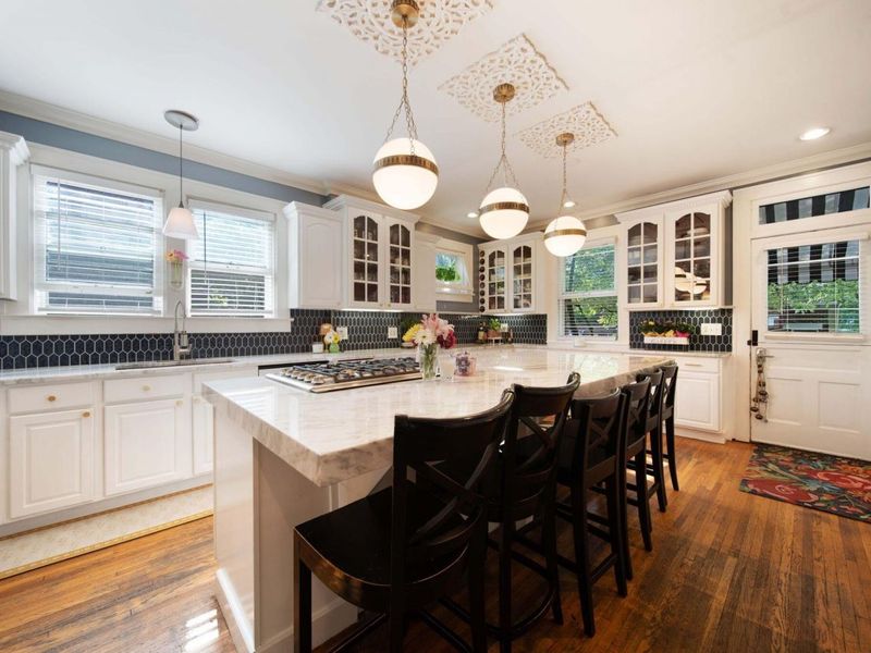 2465 E Broad Street, Columbus, OH 43209 Photo 15