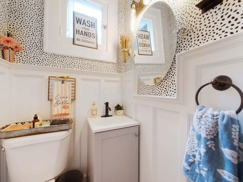 2465 E Broad Street, Columbus, OH 43209 Photo 22