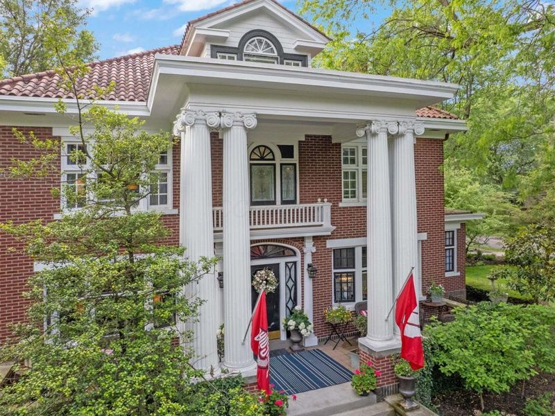 2465 E Broad Street, Columbus, OH 43209 Photo 3