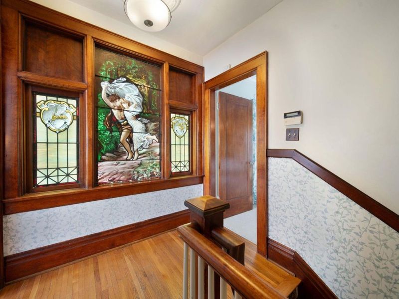 2465 E Broad Street, Columbus, OH 43209 Photo 33