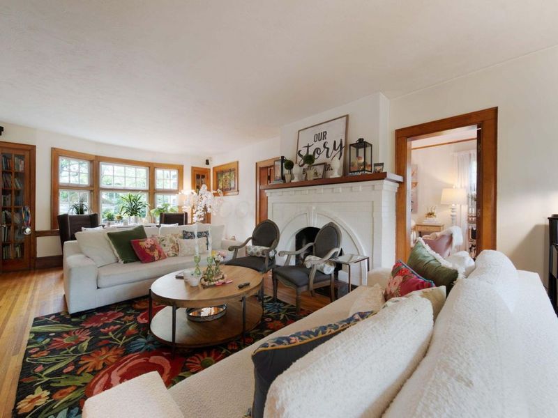 2465 E Broad Street, Columbus, OH 43209 Photo 51