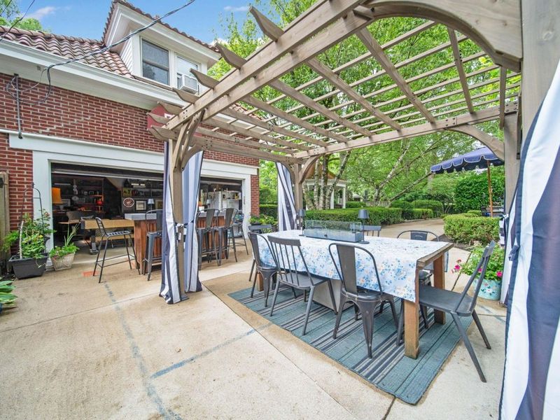 2465 E Broad Street, Columbus, OH 43209 Photo 65