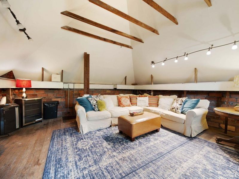 2465 E Broad Street, Columbus, OH 43209 Photo 72