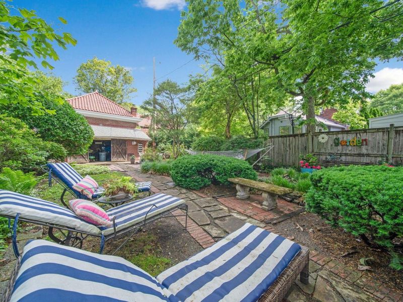 2465 E Broad Street, Columbus, OH 43209 Photo 79