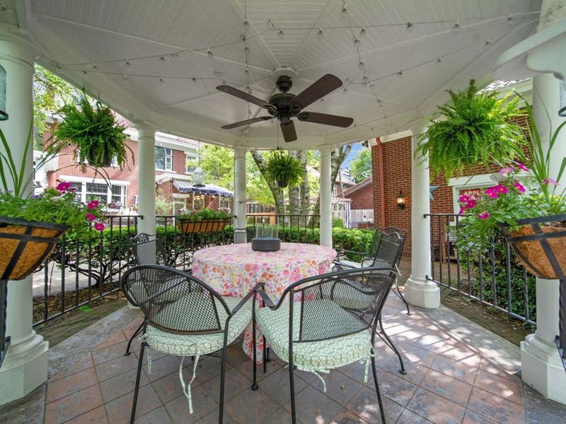 2465 E Broad Street, Columbus, OH 43209 Photo 89