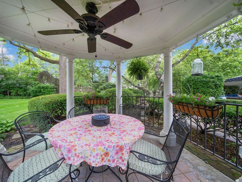 2465 E Broad Street, Columbus, OH 43209 Photo 90