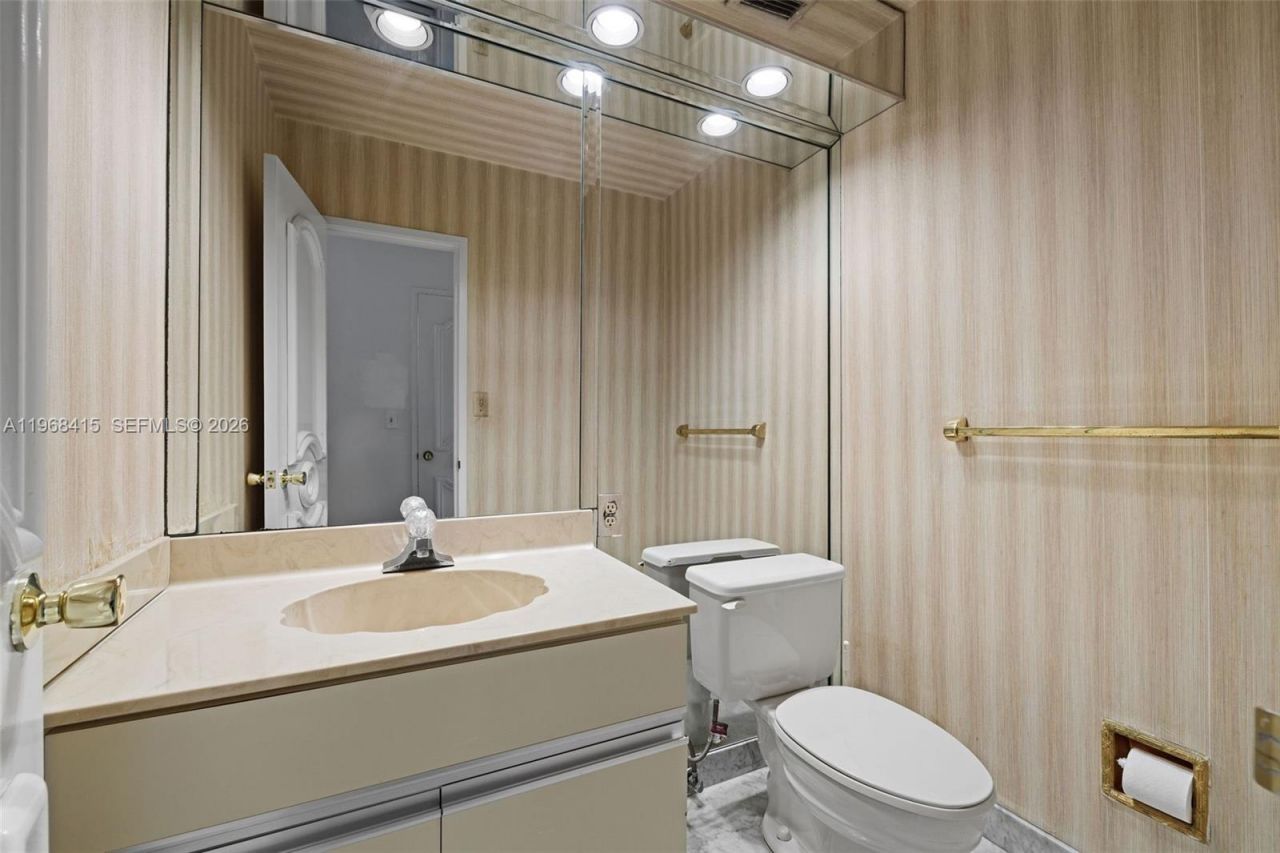 4925 Collins Ave, Unit 1A, Miami Beach, FL 33140 Photo