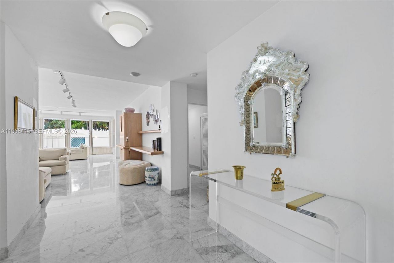 4925 Collins Ave, Unit 1A, Miami Beach, FL 33140 Photo