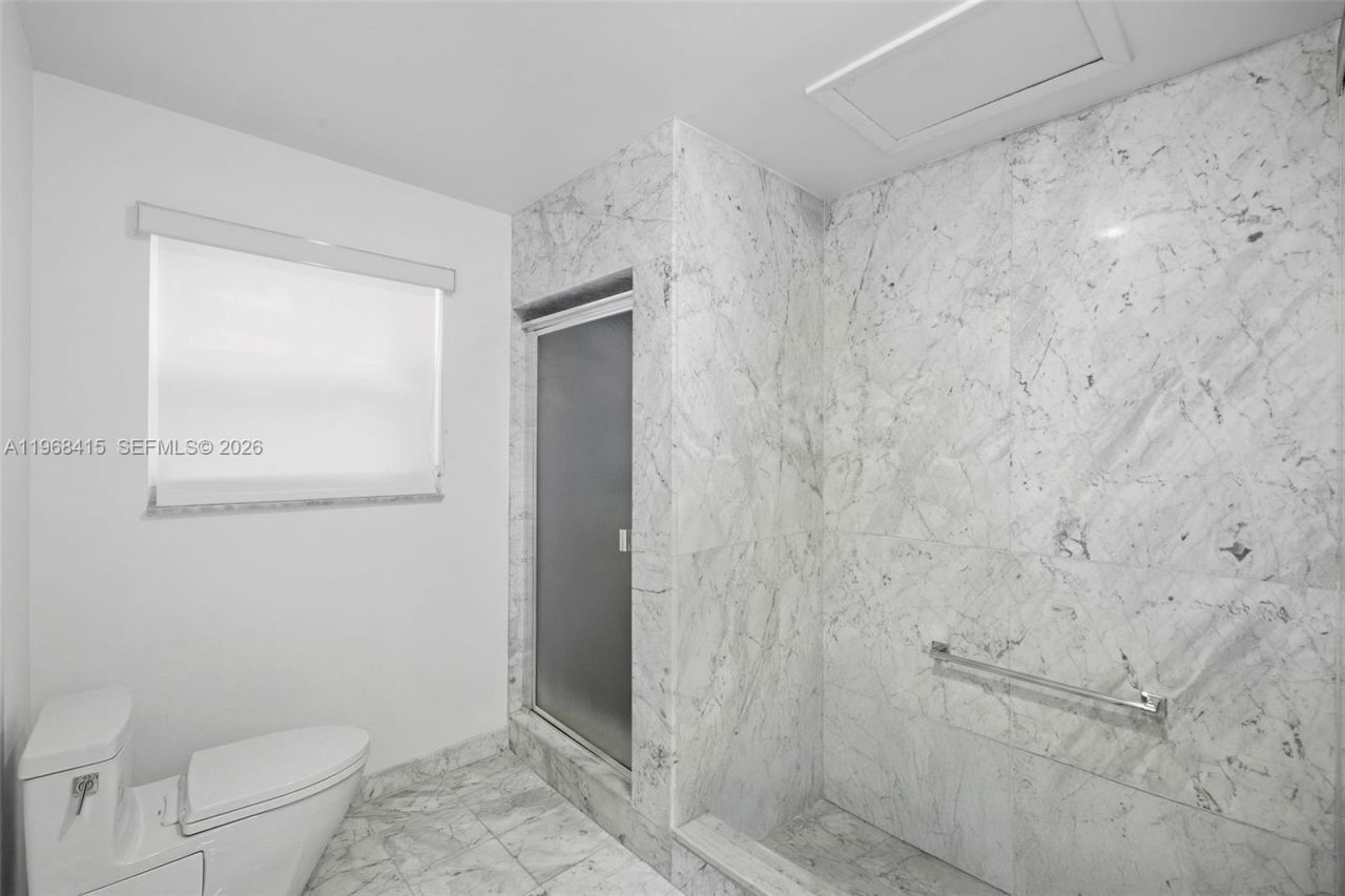 4925 Collins Ave, Unit 1A, Miami Beach, FL 33140 Photo