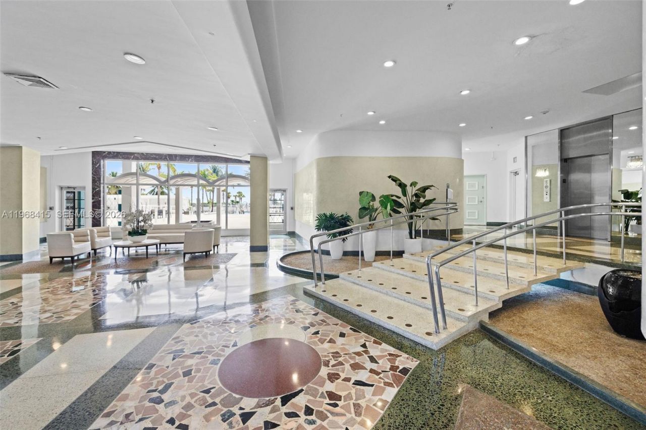 4925 Collins Ave, Unit 1A, Miami Beach, FL 33140 Photo