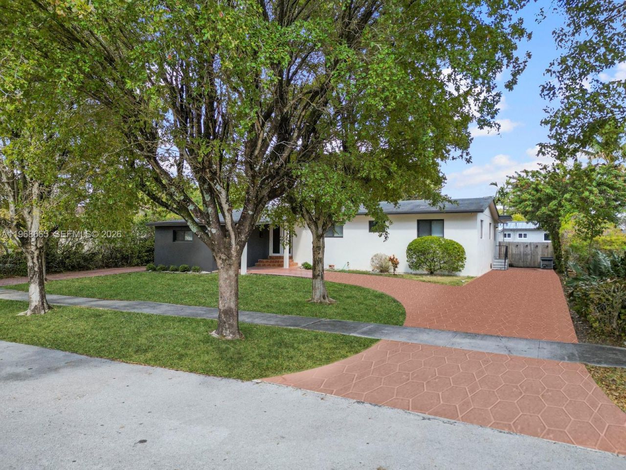 7731 SW 18th Ter , Miami, FL 33155 Photo