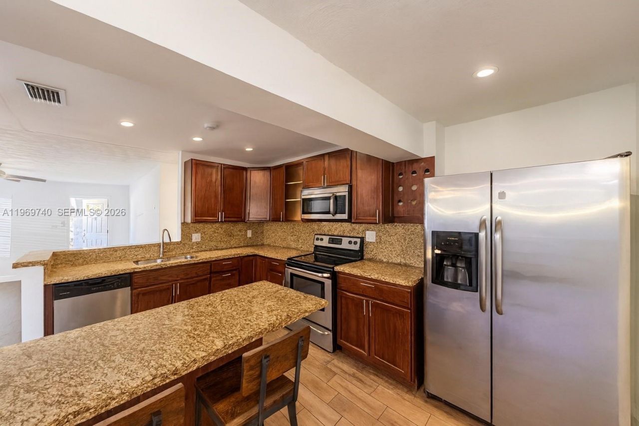 6780 Meade St, Hollywood, FL 33024 Photo