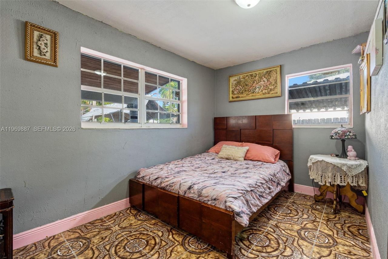 330 NW 13th St , Homestead, FL 33030 Photo