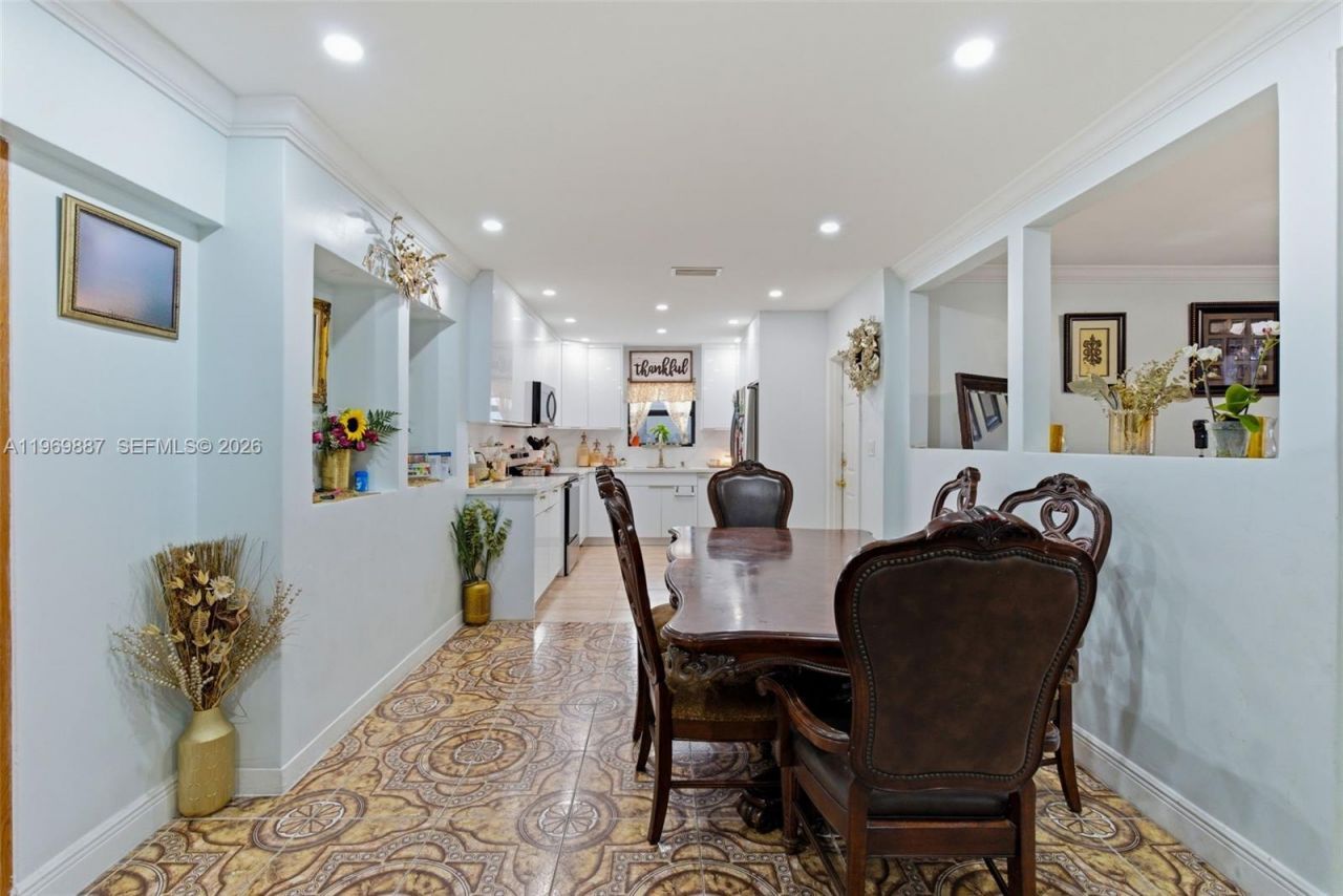 330 NW 13th St , Homestead, FL 33030 Photo