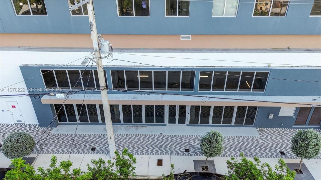 1110 NW 1 St, Unit Commercial, Miami, FL 33128 Photo