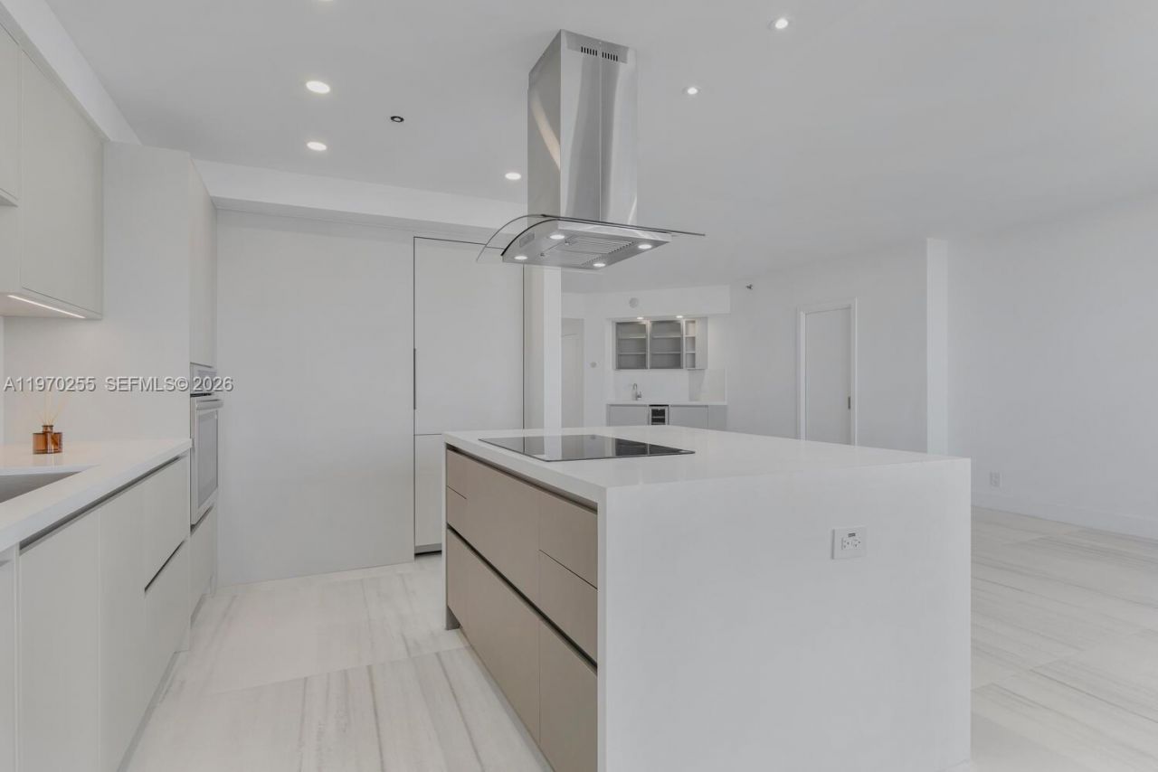 3000 Island Blvd, Unit 2504, Aventura, FL 33160 Photo