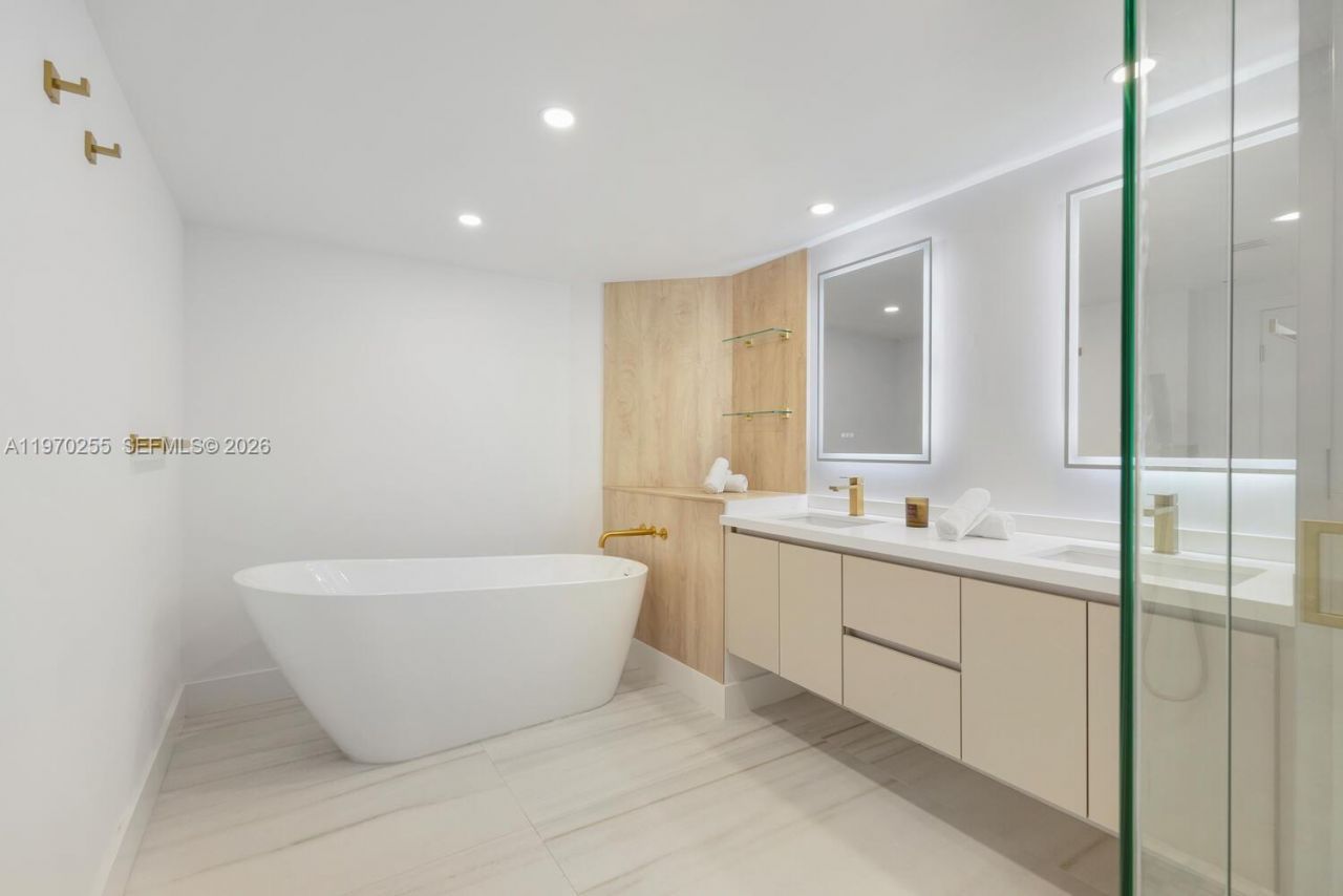 3000 Island Blvd, Unit 2504, Aventura, FL 33160 Photo