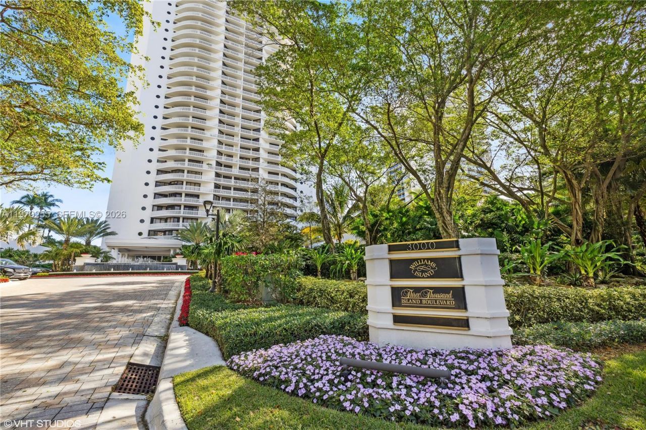 3000 Island Blvd, Unit 2504, Aventura, FL 33160 Photo