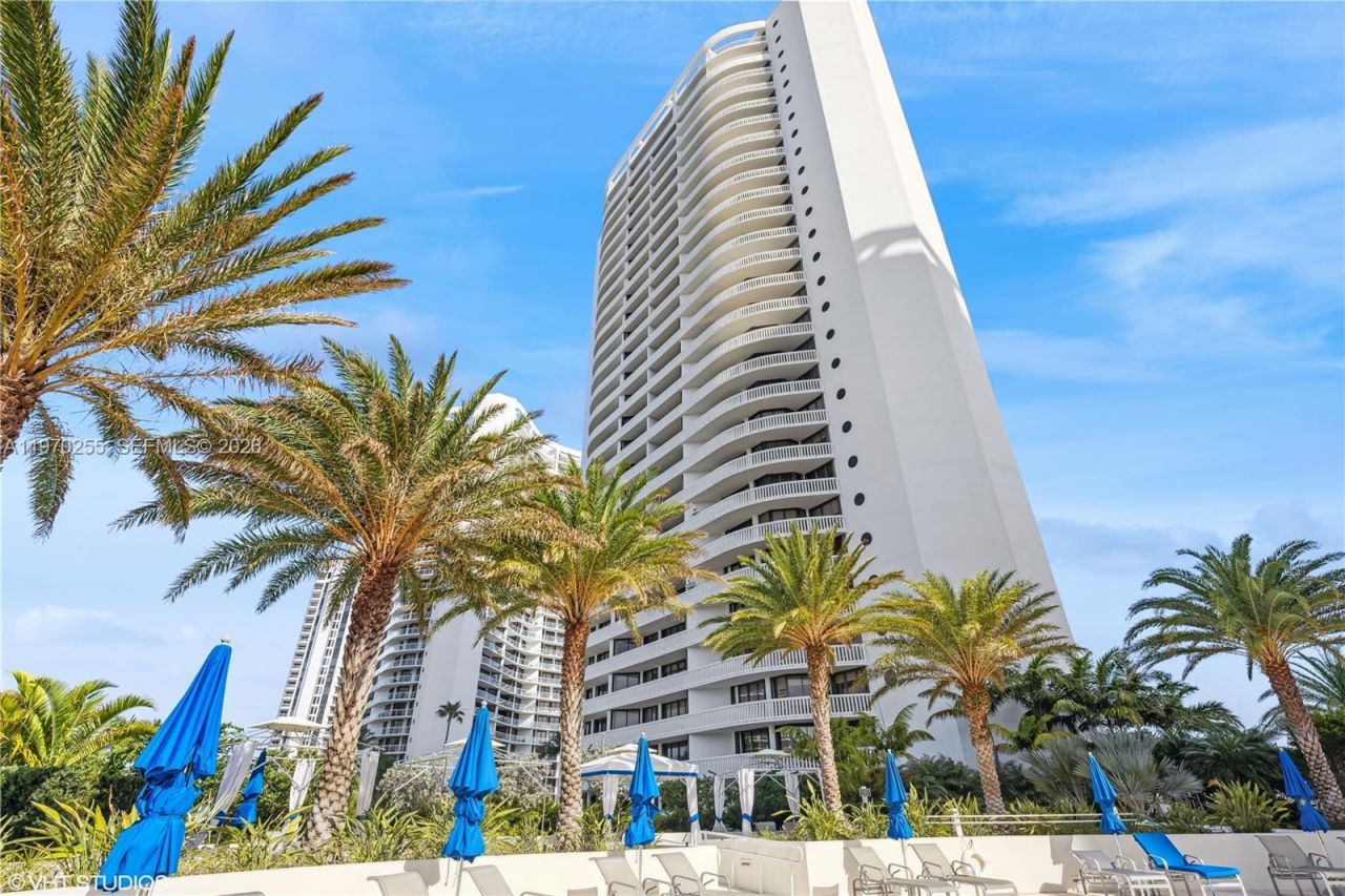 3000 Island Blvd, Unit 2504, Aventura, FL 33160 Photo