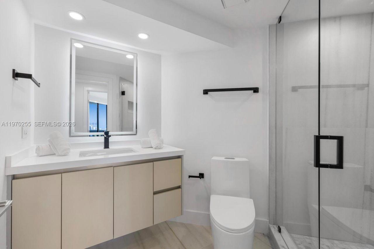 3000 Island Blvd , Unit 2504, Aventura, FL 33160 Photo