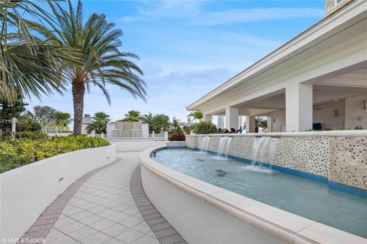 3000 Island Blvd, Unit 2504, Aventura, FL 33160 Photo