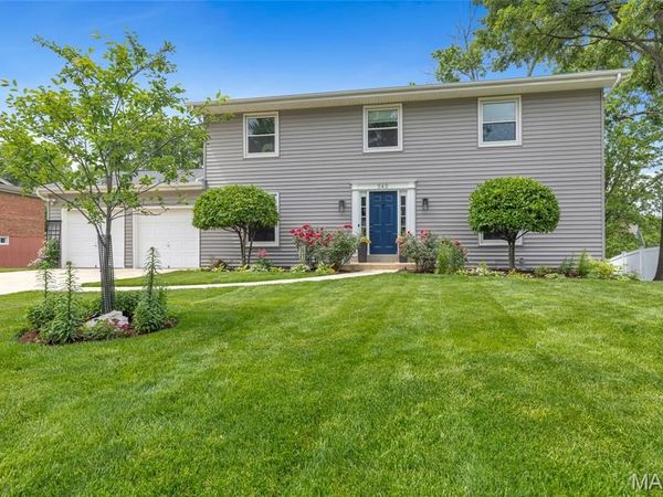 242 Aspen Trail Drive, Ballwin, MO 63011