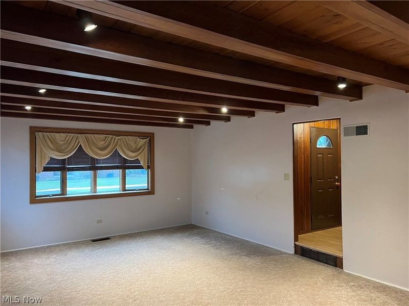 213 E 27th Street, Dover, OH 44622 Photo 12