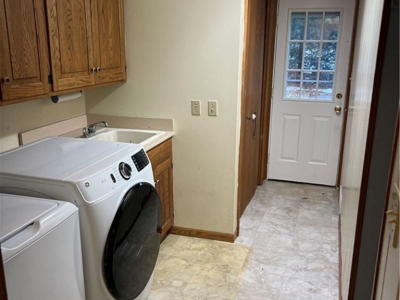 213 E 27th Street, Dover, OH 44622 Photo 20