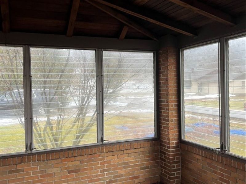 213 E 27th Street, Dover, OH 44622 Photo 6