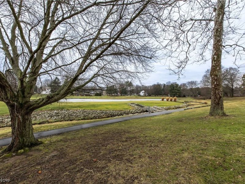 2033 Carlile Drive, Uniontown, OH 44685 Photo 5