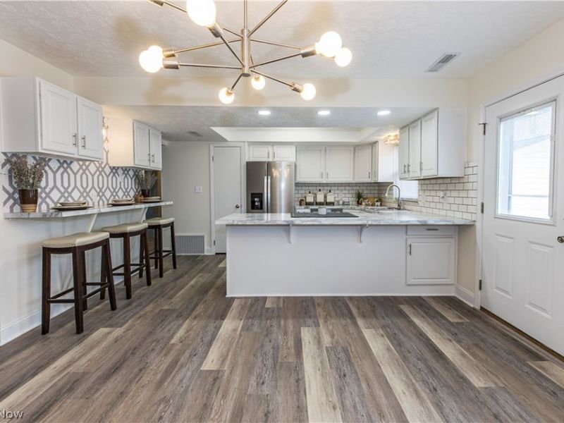 2033 Carlile Drive, Uniontown, OH 44685 Photo 7