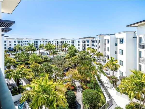 1125 Central AVE , Unit 562, NAPLES, FL 34102