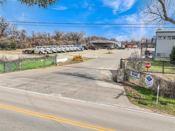 3550 S Main Street, Fort Worth, TX 76040